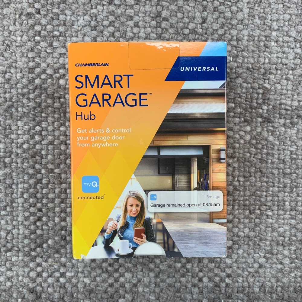 Chamberlain Smart Garage Hub Universal OS Black MYQ-G0301-E Wi-Fi myQ Connected